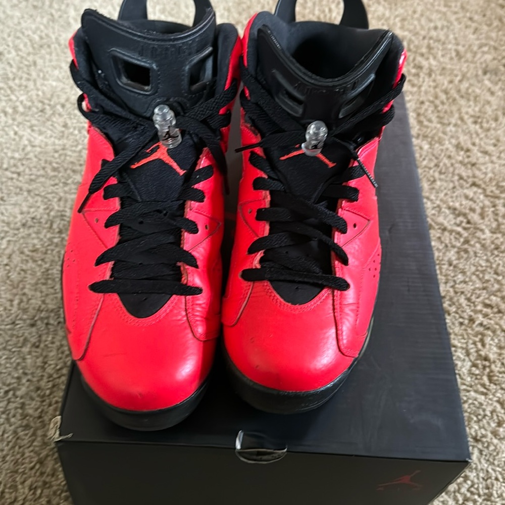 Air Jordan Retro 6!
